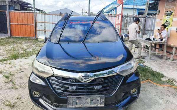 DAIHATSU XENIA D