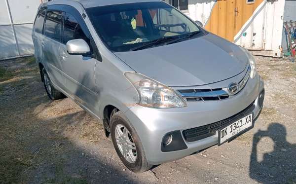 DAIHATSU  XENIA