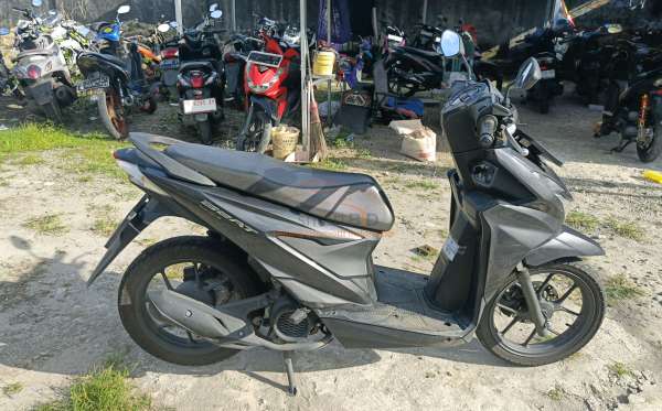 HONDA  BEAT