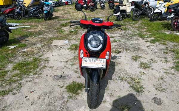 HONDA  SCOOPY