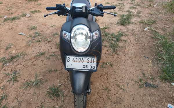 HONDA SCOOPY ESP STYLISH ISS