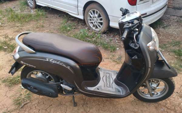 HONDA SCOOPY ESP STYLISH ISS