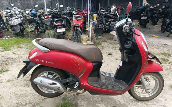 HONDA SCOOPY