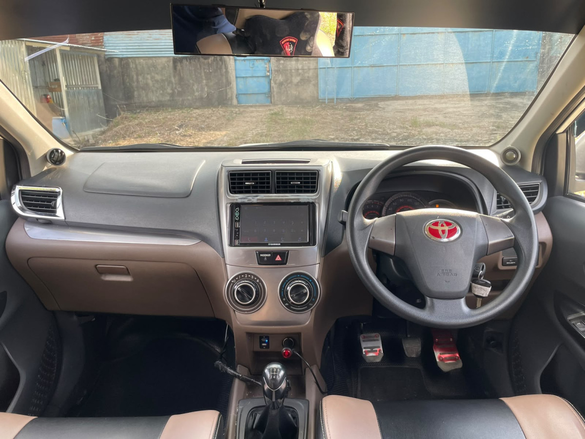 TOYOTA  AVANZA  1.3 G