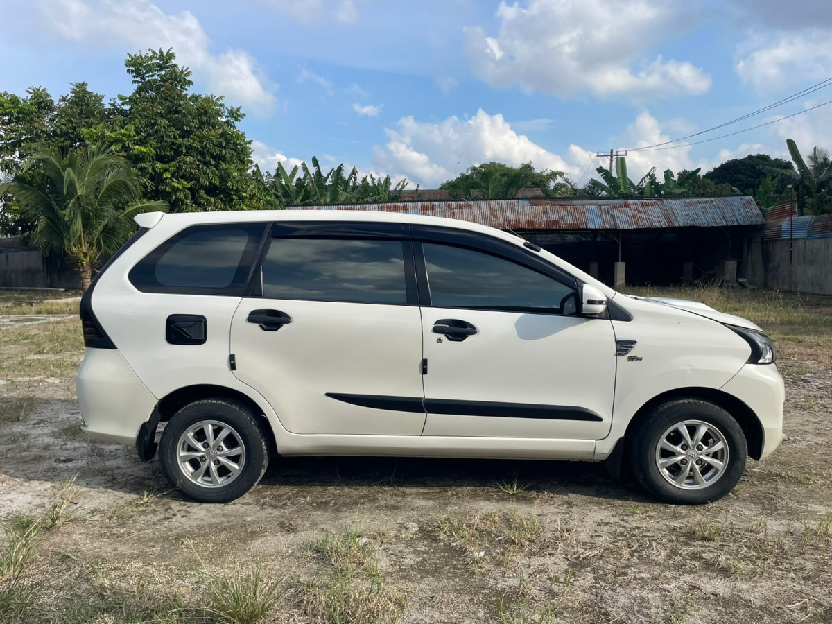 TOYOTA  AVANZA  1.3 G