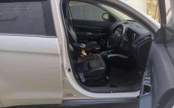MITSUBISHI  OUTLANDER SPORT