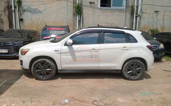 MITSUBISHI  OUTLANDER SPORT