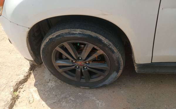 MITSUBISHI  OUTLANDER SPORT