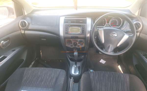 NISSAN GRAND LIVINA