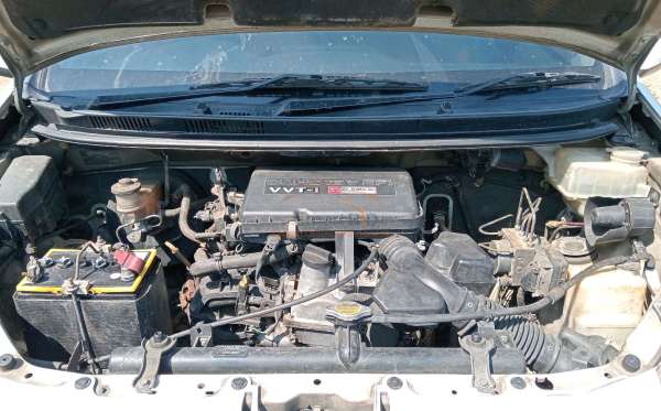 TOYOTA AVANZA VELOZ