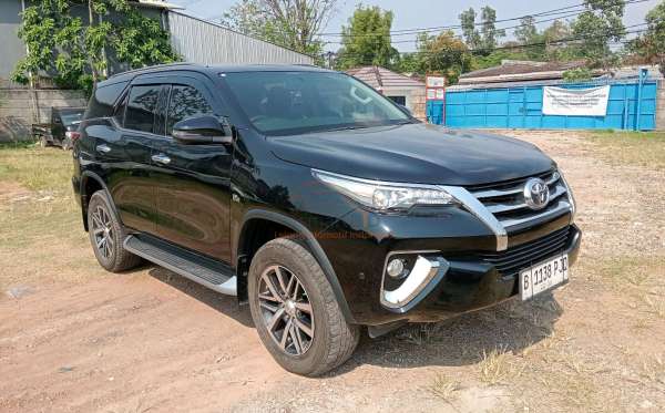 TOYOTA FORTUNER 2.7 SRZ