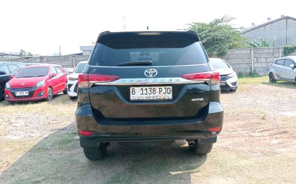 TOYOTA FORTUNER 2.7 SRZ