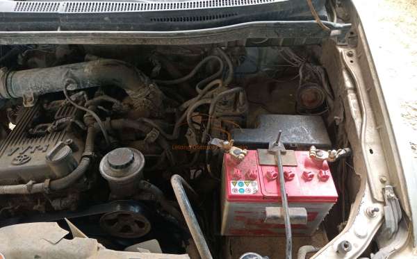 TOYOTA INNOVA