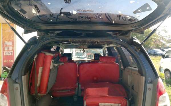 TOYOTA INNOVA G