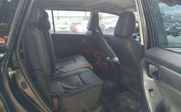 TOYOTA KIJANG INNOVA G