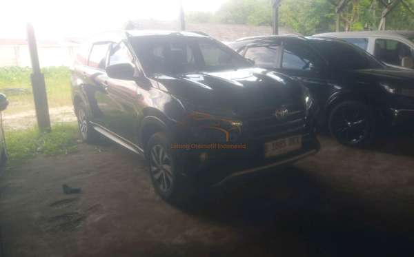 TOYOTA RUSH