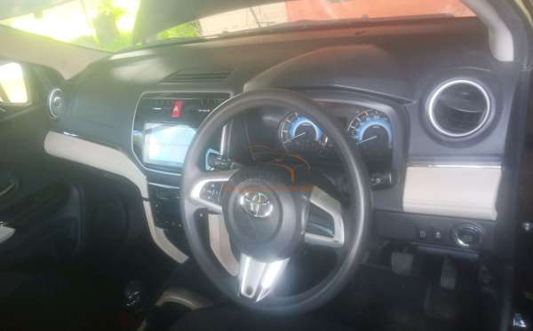 TOYOTA RUSH
