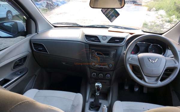 WULING CONFERO 1.5
