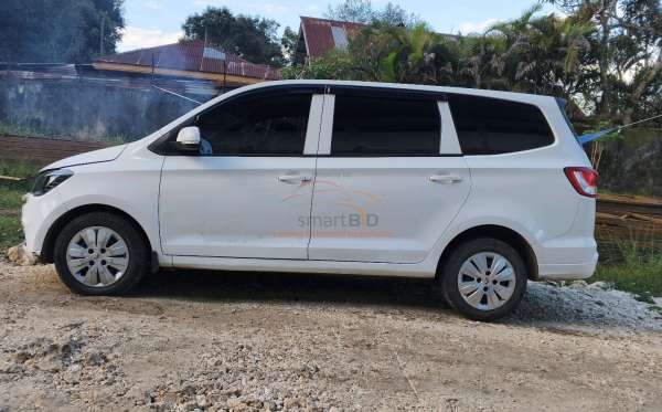 WULING CONFERO 1.5