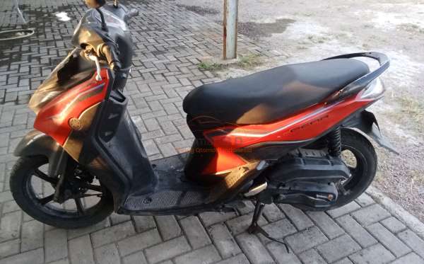 YAMAHA GEAR
