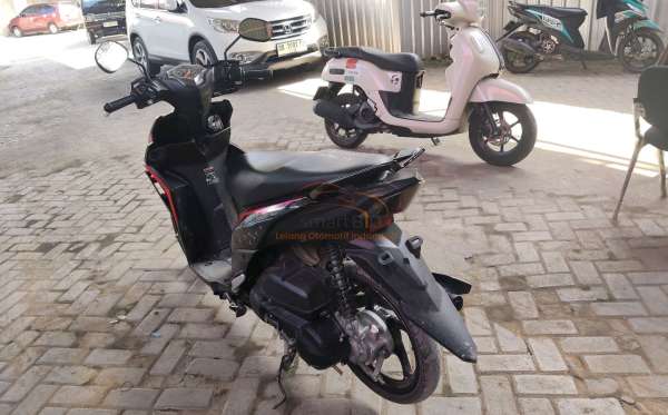 YAMAHA MIO M3 125