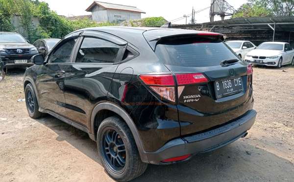 HONDA HRV RU1 1.5 E