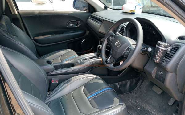 HONDA HRV RU1 1.5 E