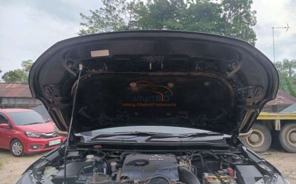 MITSUBISHI PAJERO SPORT 2.5L GLX (4X4)