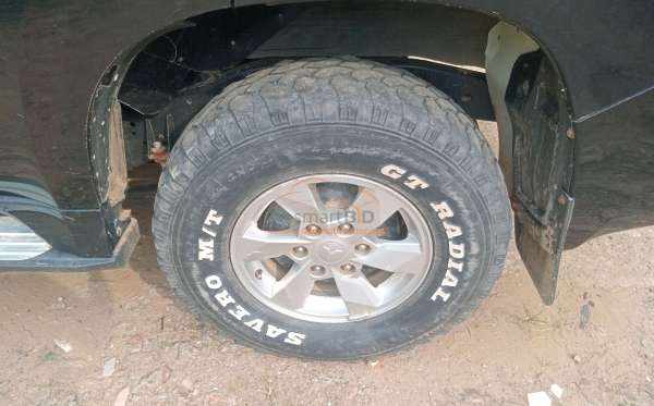MITSUBISHI PAJERO SPORT 2.5L GLX (4X4)