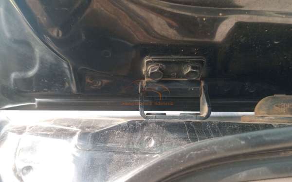 MITSUBISHI PAJERO SPORT 2.5L GLX (4X4)