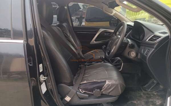 MITSUBISHI PAJERO SPORT 2.5L GLX (4X4)