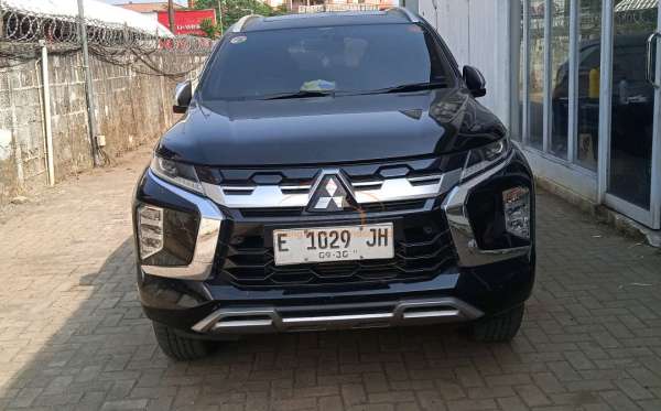 MITSUBISHI  PAJERO  SPORT 2.4L DAKAR-L (4X2)