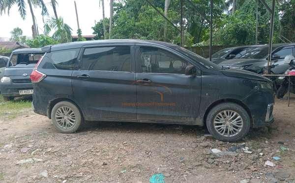 SUZUKI ERTIGA