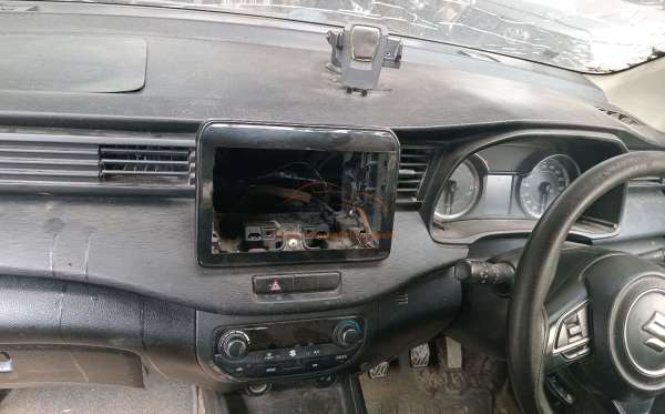 SUZUKI ERTIGA