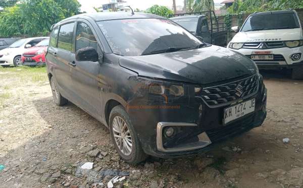SUZUKI ERTIGA