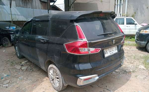 SUZUKI ERTIGA