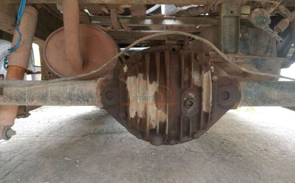 SUZUKI MEGA CARRY PU