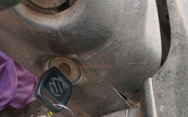 SUZUKI MEGA CARRY PU