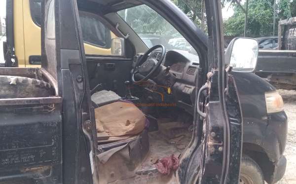 SUZUKI MEGA CARRY PU