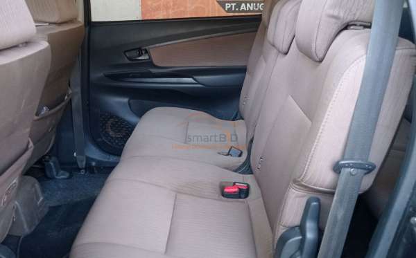 TOYOTA AVANZA