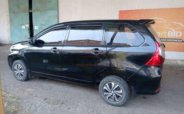 TOYOTA AVANZA