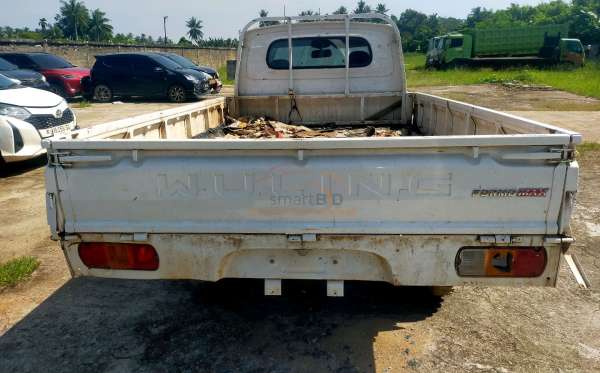 WULING  FORMO  MAX