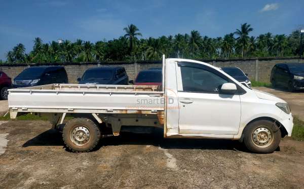 WULING  FORMO  MAX