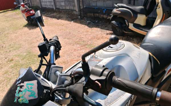 YAMAHA VIXION
