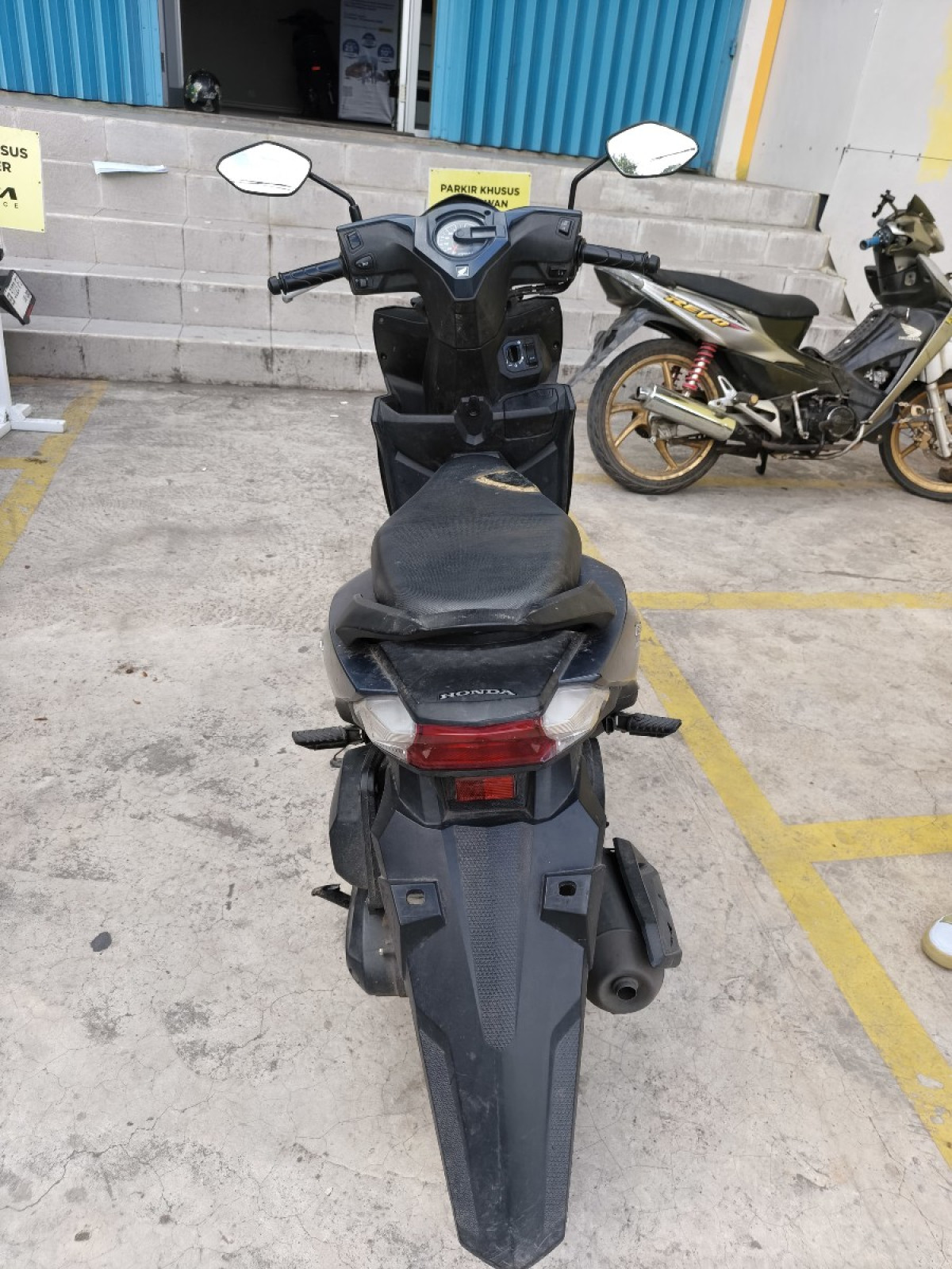 HONDA  BEAT