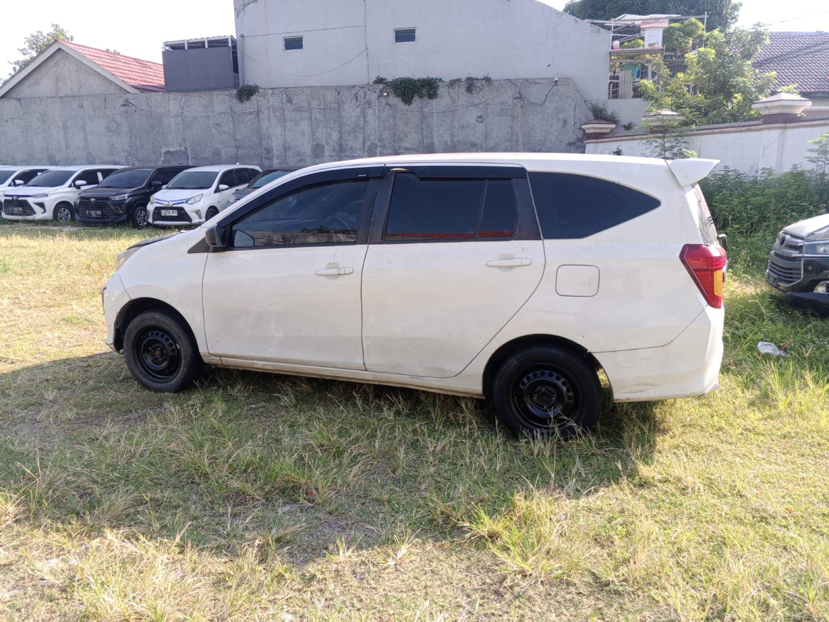 DAIHATSU  SIGRA  1.2 X