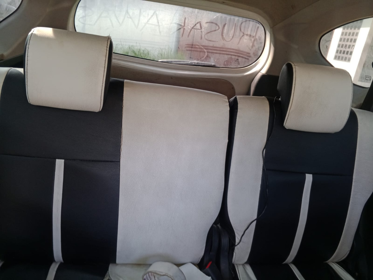 DAIHATSU  SIGRA  1.2 X