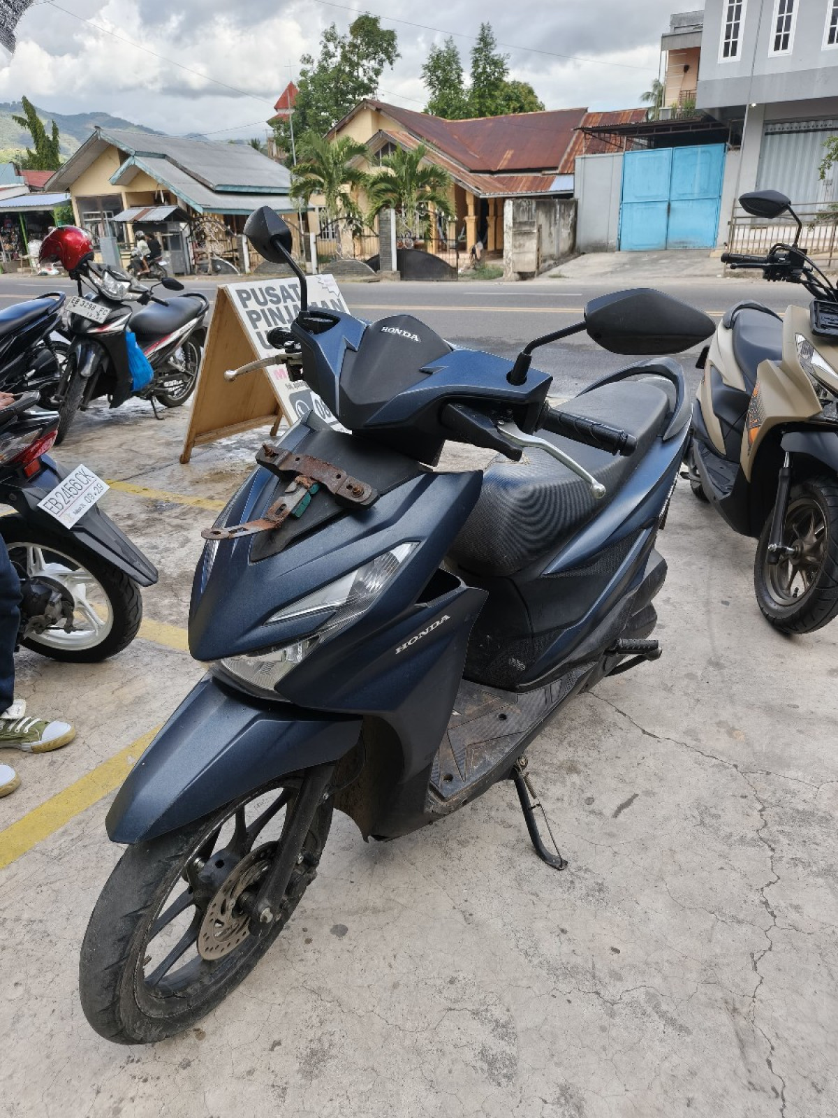 HONDA  BEAT