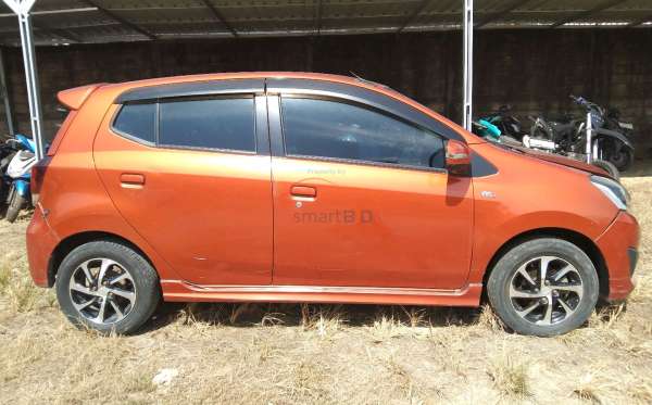 DAIHATSU AYLA 1.2R