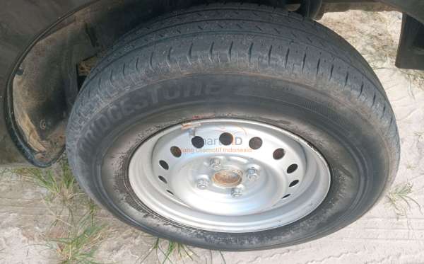 DAIHATSU AYLA 1.0 D